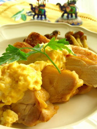 しっとり☆カレー蒸し鶏の親子。