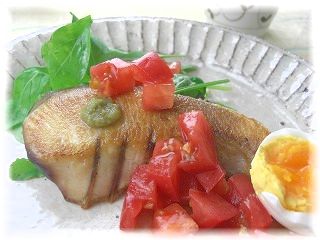 お魚の柚子胡椒ソテー・トマトソース。 と献立。