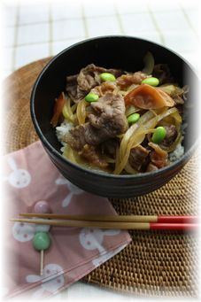 梅牛丼。 と朝御飯。
