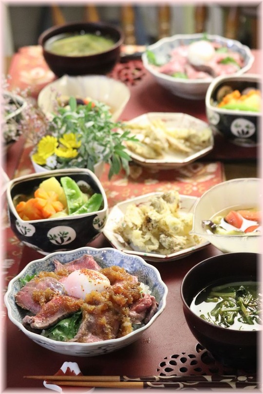 【レシピ・リンク】ローストビーフ丼。の　献立。　と　今でも夢を見る