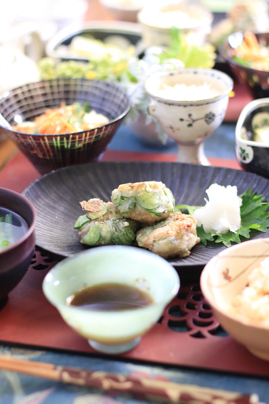 【レシピ】歯ごたえたのしい♪　きゅうこま焼き。と　献立。と　バースデーカラー。