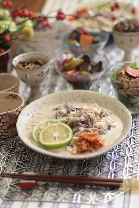 【レシピ】かぼすとそぼろのバンバンジー汁蕎麦。と　献立。と　ジャージ