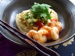 胡瓜とザーサイの汁無し温麺。