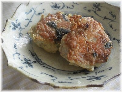 豚こまとワカメのハンバーグ。 と献立。