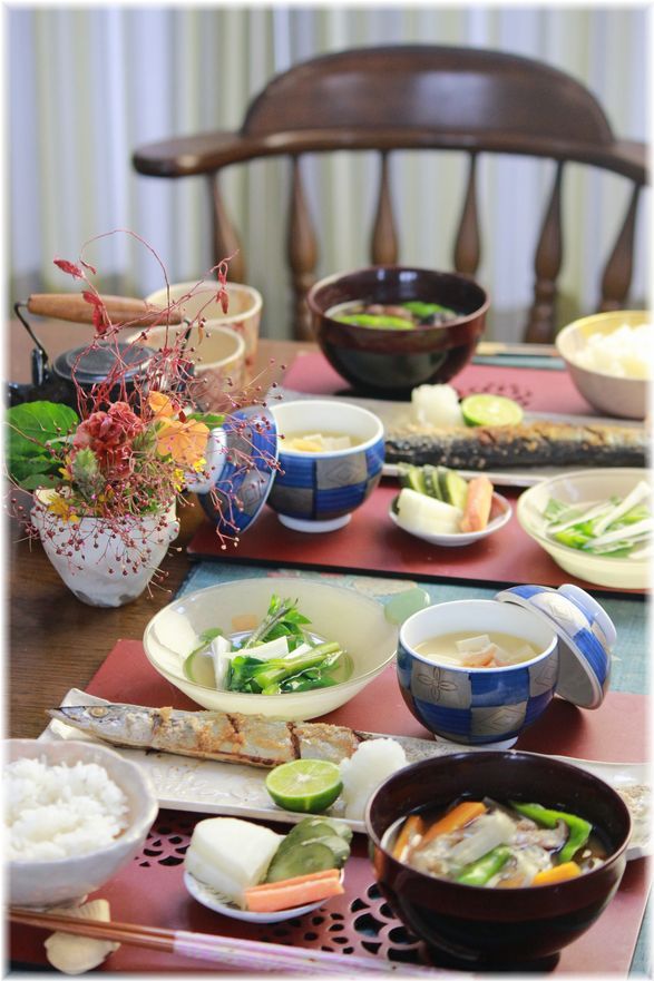 秋刀魚の塩焼き。と 献立。と 少し仕込み。