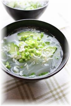 ちりめんじゃこ春雨スープ。 と献立。