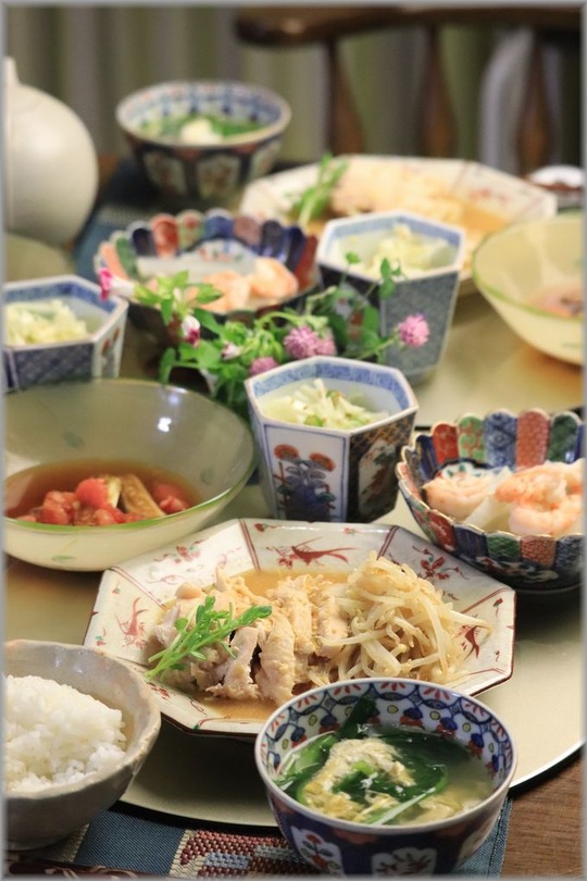 【レシピ】レンチン味噌もやし蒸し鶏。と　献立　と　甘いものと写真。