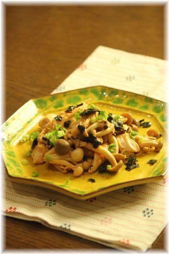 ささみ と きのこの さっぱりコチュジャン蒸し。 と献立。