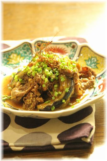 蒸し茄子の麻婆。 と献立。