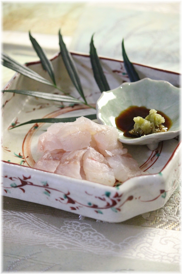 献立 釣りに行った日の献立 と お刺身 ヒレ煎餅 アラ炊き おいしい発見いっぱいあった よめ膳 Yomeカフェ Powered By ライブドアブログ