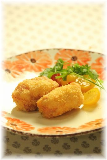 生ハムとしめじのクリームコロッケ。 と献立。