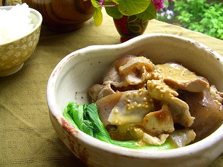 豚肉とこんにゃくの胡麻ダレ和え。