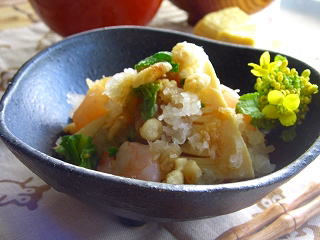 タヌキのみぞれ和え。