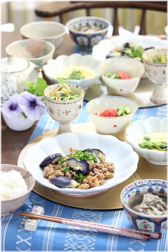 【レシピ】作り置き麻婆茄子。と　献立。　と　修学旅行。