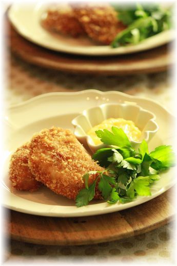 生姜醤油のヒレカツ。 と献立。