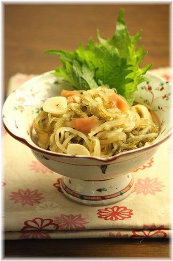 大根と昆布の梅にんにく煮。と献立。