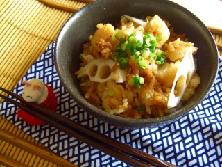 揚げ米と落とし味噌の炊き込みご飯。