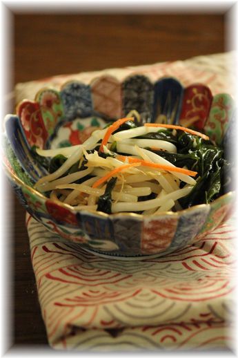 もやしとワカメのにんにくキンピラ。 と献立。