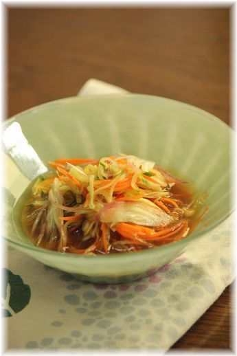 千切り野菜のしゃきしゃきお浸し。 と 献立。