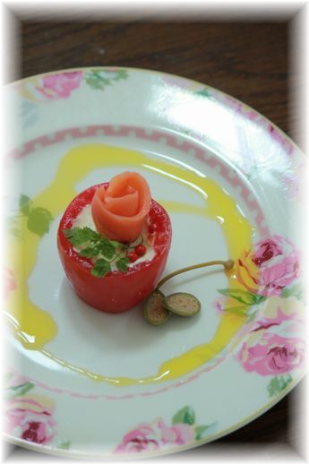 トマトチーズカップ。