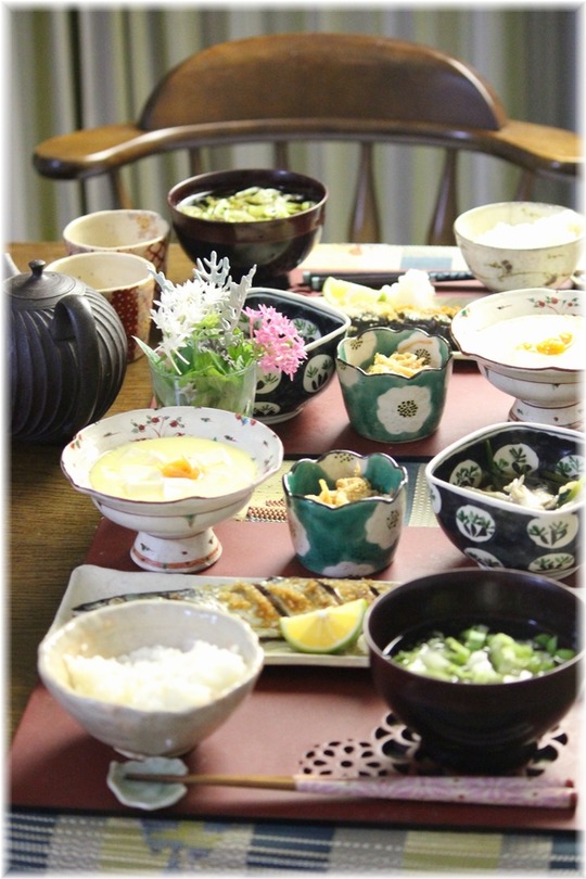 【献立】秋刀魚の塩焼き。と　献立。