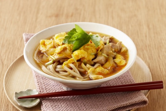 【サラヤ】201909001親子うどん (640x427)