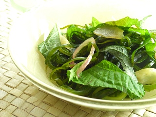 切り昆布の夏キンピラ。 と献立。