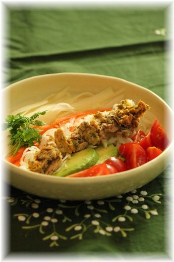 洋風ビビンバサラダ。 と献立。