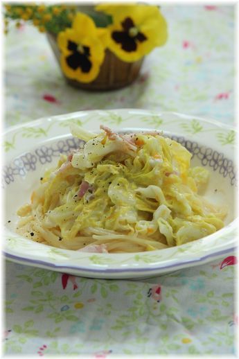 キャベツの卵とじパスタ。 と 献立。