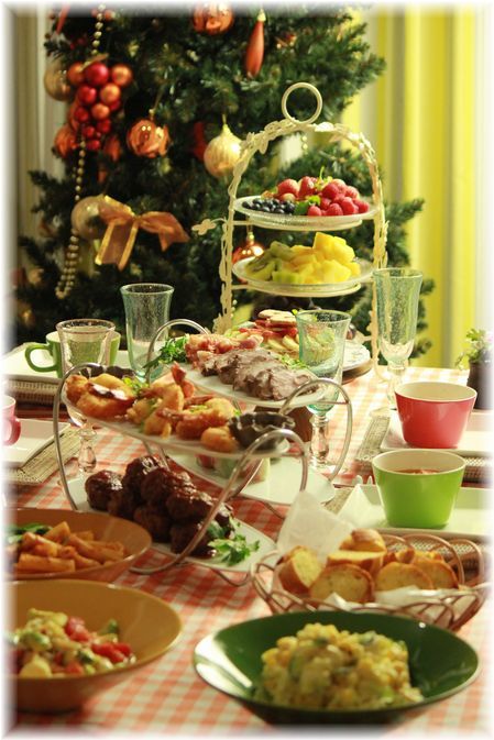 ベーコン入りハンバーグ。とお誕生日会献立２。