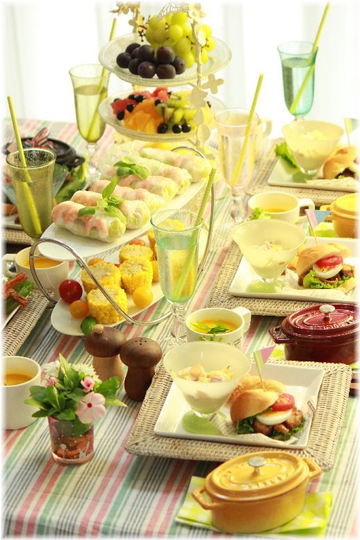 トマトカレー・マカロニチーズ。の お昼ごはんと。お友達献立。