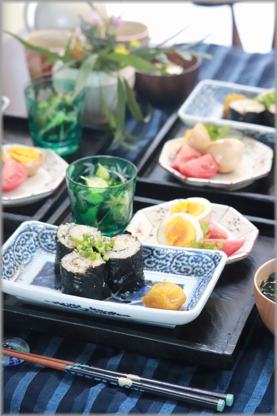 【レシピ】鶏おこわ。の　海苔巻き。の朝ごはん。と　花火と拍手