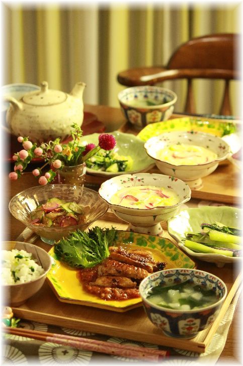 鶏肉チリソース。と （鶏スープ：チキンウイング編）と 献立。