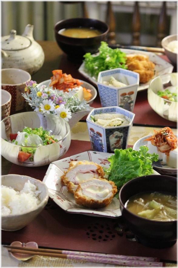 レシピ 鶏むね肉のハムチーズカツ と 献立 一緒にお鍋を覗く よめ膳 Yomeカフェ Powered By ライブドアブログ