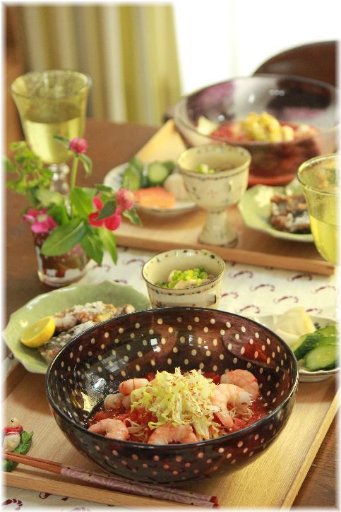 海老とトマトの冷やし中華。 の お昼ごはん。