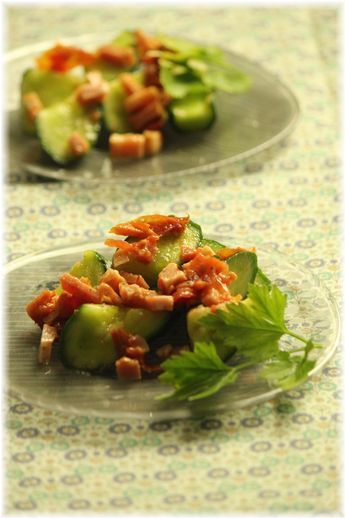 イタリアン叩きキュウリ。 と献立。