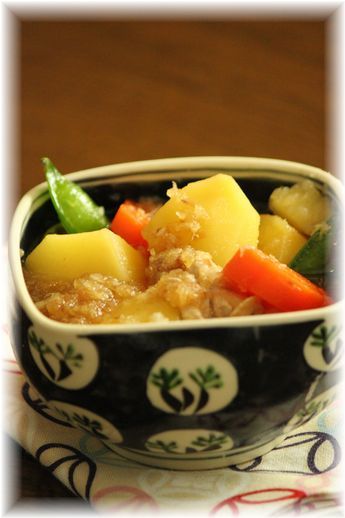 おろしおかか肉じゃが。 と献立。