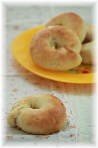 ㇾモンヨーグルトベーグル。