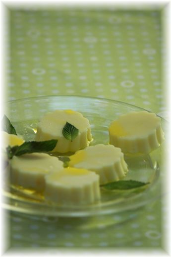 オリーブオイルとはちみつのヨーグルトプリン。