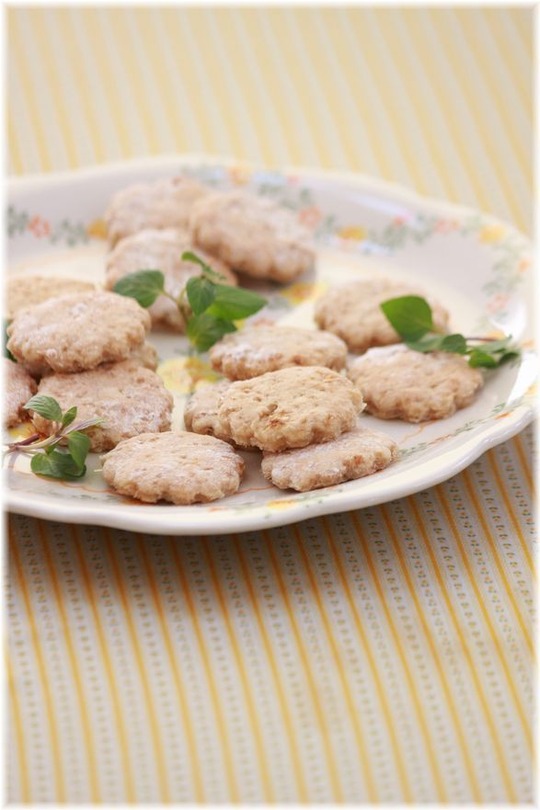 バターなし 牛乳なし バナナの薄焼きクッキーYHF