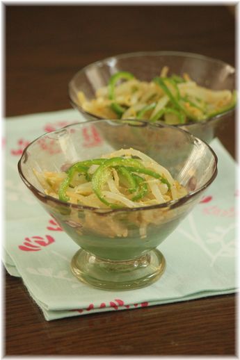 もやしの にんにく味噌胡麻和え。 と 春尽くし献立。