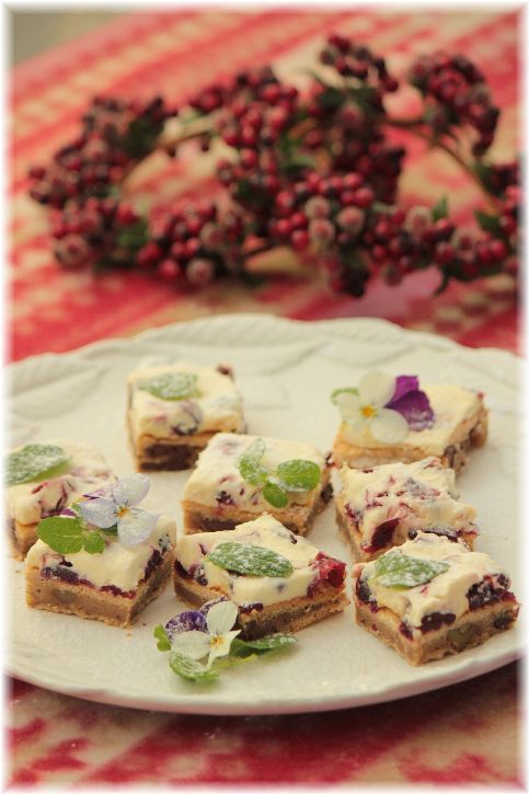 クランベリーチーズの ソフトスパイスクッキー。