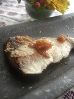 鰤の塩梅焼き。 と献立。