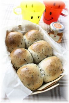 紅茶ベーグルのちぎりぱん。