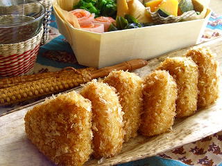 おかかバターの薄焼きおにぎり。でお弁当♪