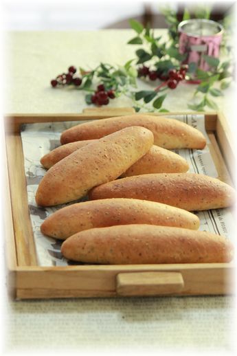 粒マスタードのドックパン。