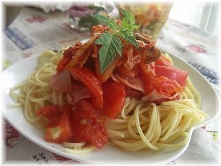 キムチトマトパスタ。 と献立。