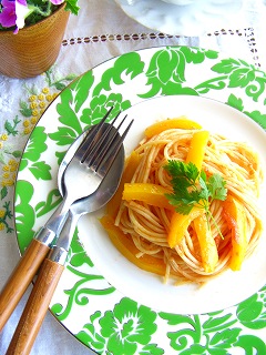 トマトとパプリカのパスタ♪