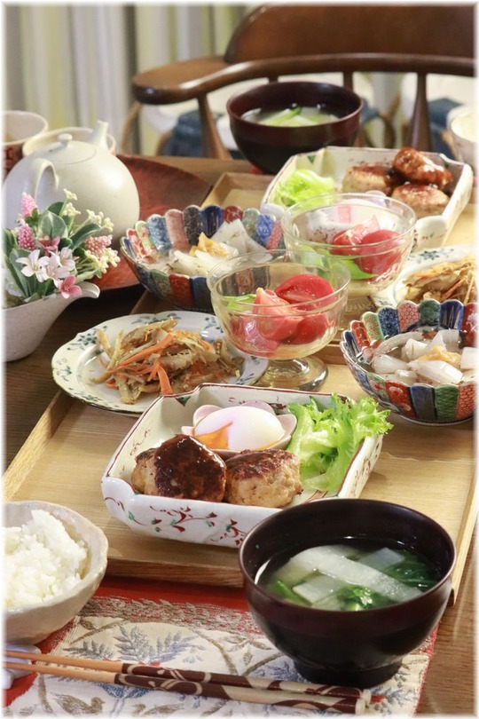 【レシピ】隠し味が決め手の　紫蘇風味つくね。と　献立。と　誰のお母さん？