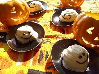 ハロウィンだからね、お化けのケーキ♪